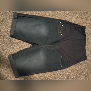 Maternity shorts